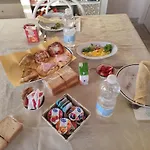 לינה וארוחת בוקר Cadrecca Tra Terra Luna E Mare 3*
