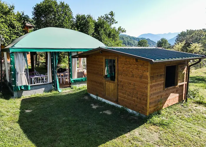 فندق مبيت وإفطار Cadrecca Tra Terra Luna E Mare Licciana Nardi