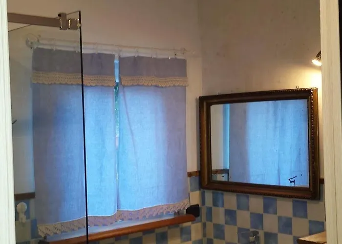 Cadrecca Tra Terra Luna E Mare فندق مبيت وإفطار 3*
