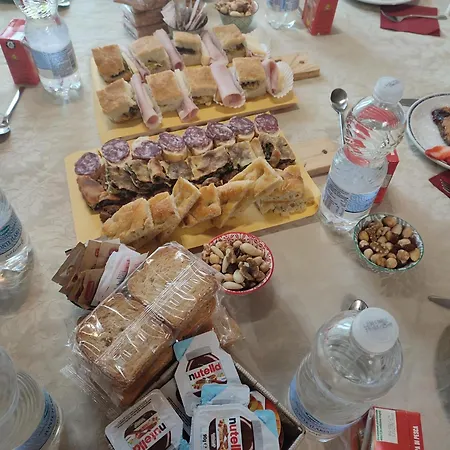 Bed & Breakfast Cadrecca Tra Terra Luna E Mare Licciana Nardi
