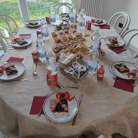 Bed & Breakfast Cadrecca Tra Terra Luna E Mare 3*