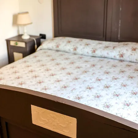 Bed & Breakfast Cadrecca Tra Terra Luna E Mare Licciana Nardi
