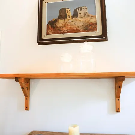 Cadrecca Tra Terra Luna E Mare Couette-café 3*