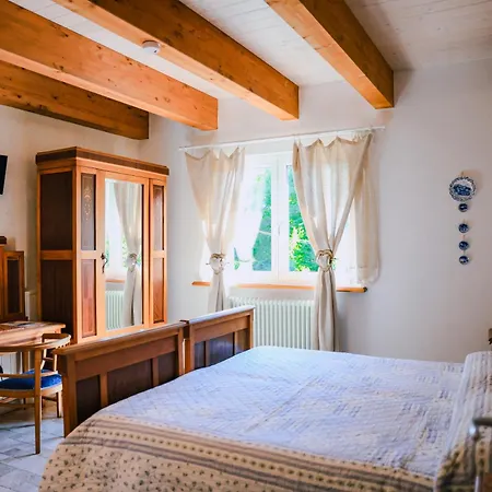Cadrecca Tra Terra Luna E Mare Bed & Breakfast