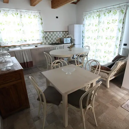 卡的莱卡特拉鲁纳马尔住宿加早餐旅馆 3*