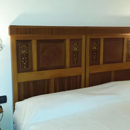 Cadrecca Tra Terra Luna E Mare Couette-café Licciana Nardi