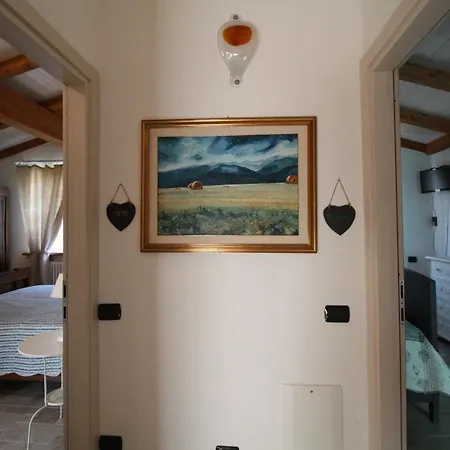 Cadrecca Tra Terra Luna E Mare Bed & Breakfast 3*